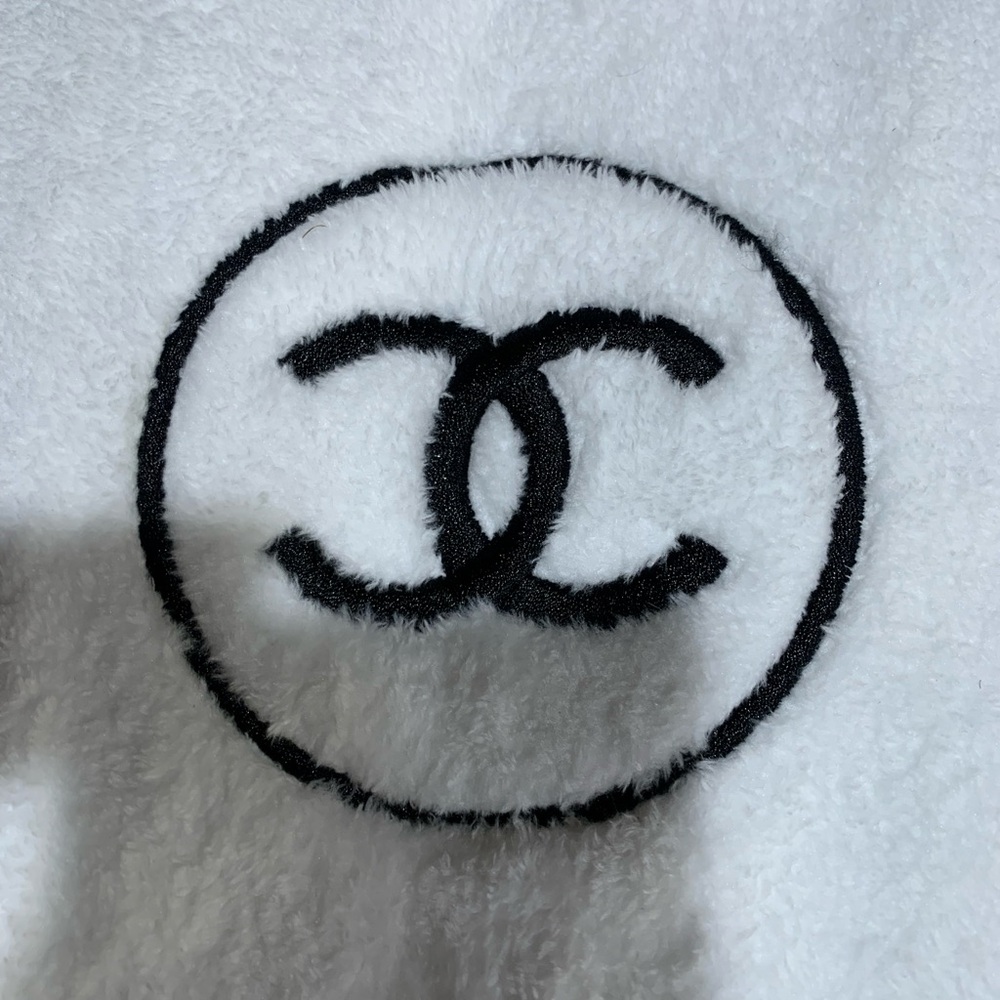 Authentic brand new CHANEL collectible large terry soft pouch/ cosmetic case - Picture 9 of 17